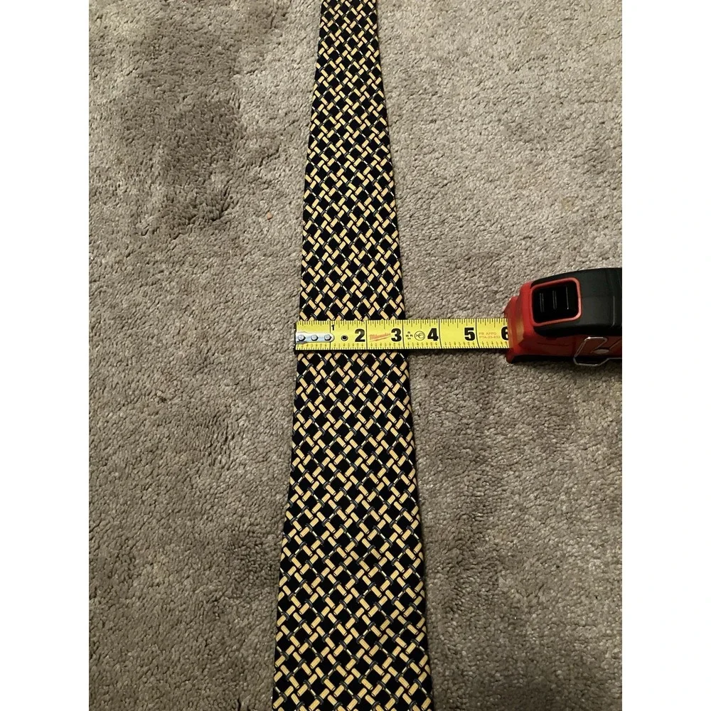 GUCCI Necktie Tie Navy Yellow All over chain pattern Made in Italy 100% Silk